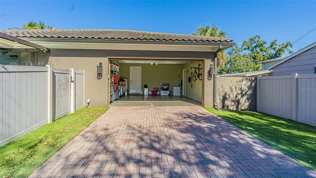 4210 W NORTH B STREET, Tampa, FL 33609