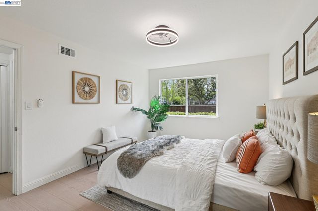 4433 Fairlands Dr, Pleasanton, CA 94588