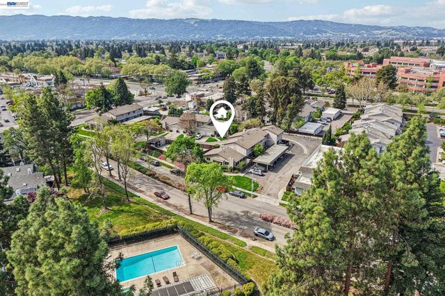 4433 Fairlands Dr, Pleasanton, CA 94588