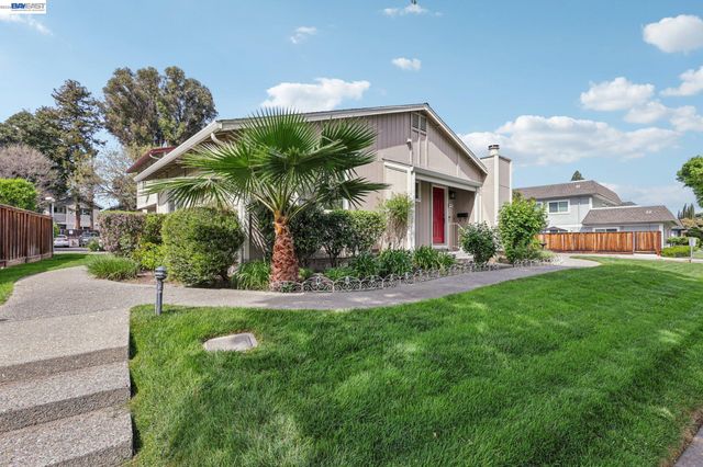 4433 Fairlands Dr, Pleasanton, CA 94588