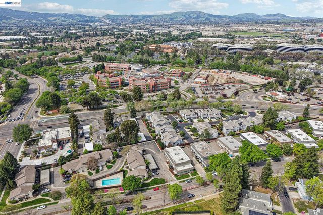 4433 Fairlands Dr, Pleasanton, CA 94588