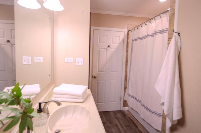 804 S Chappell Hill Street, Brenham, TX 77833