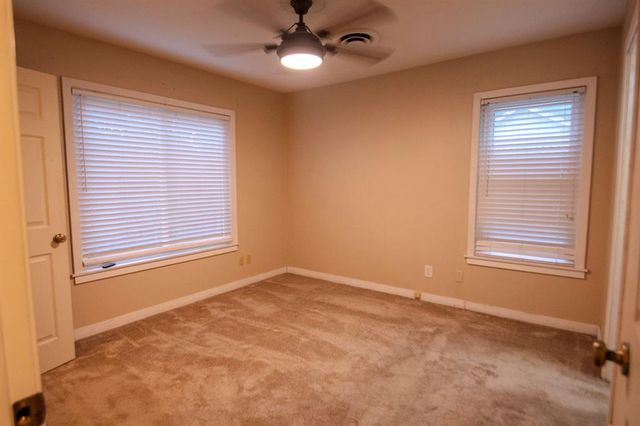 804 S Chappell Hill Street, Brenham, TX 77833