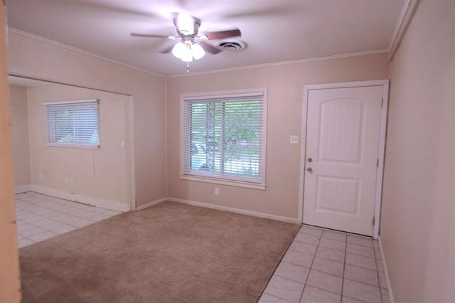 804 S Chappell Hill Street, Brenham, TX 77833