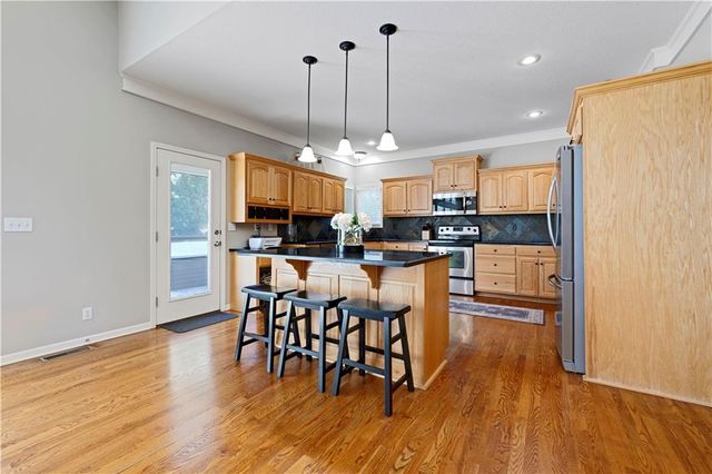 23603 W 72nd Terrace, Shawnee, KS 66227