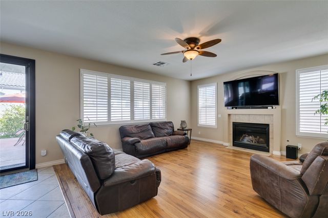 62 Perennial Border Court, Las Vegas, NV 89148