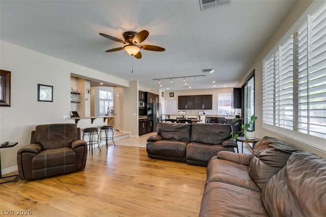 62 Perennial Border Court, Las Vegas, NV 89148