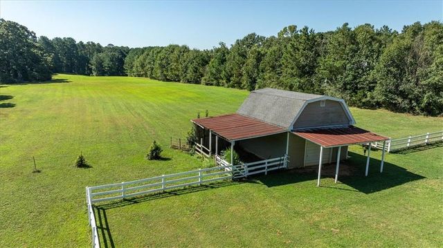 358 Roscoe Davis Road, Monroe, GA 30656