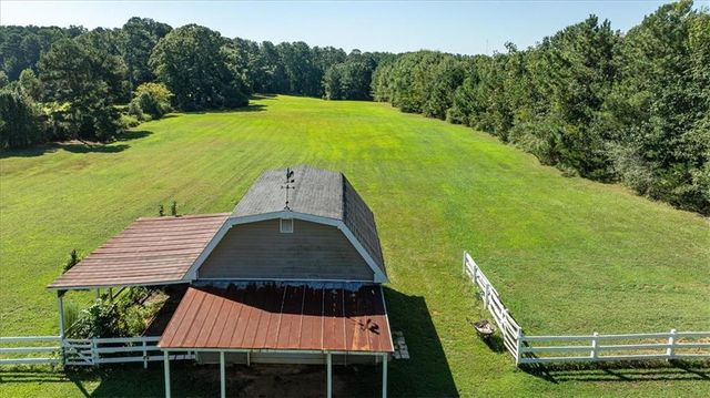 358 Roscoe Davis Road, Monroe, GA 30656
