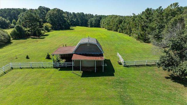 358 Roscoe Davis Road, Monroe, GA 30656