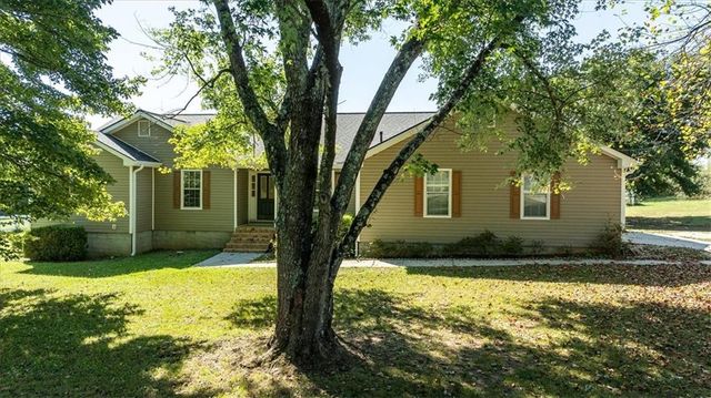 358 Roscoe Davis Road, Monroe, GA 30656