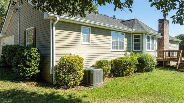 358 Roscoe Davis Road, Monroe, GA 30656