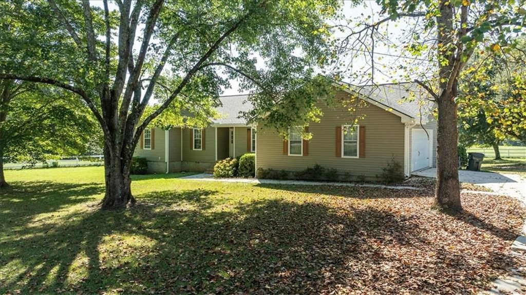 358 Roscoe Davis Road, Monroe, GA 30656