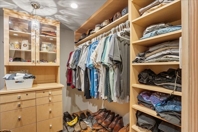 741 E Hillcrest Ave, Yuba City, CA 95991