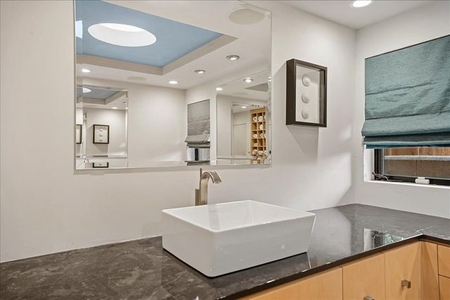 741 E Hillcrest Ave, Yuba City, CA 95991