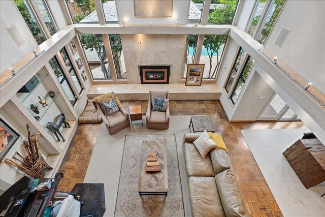 741 E Hillcrest Ave, Yuba City, CA 95991