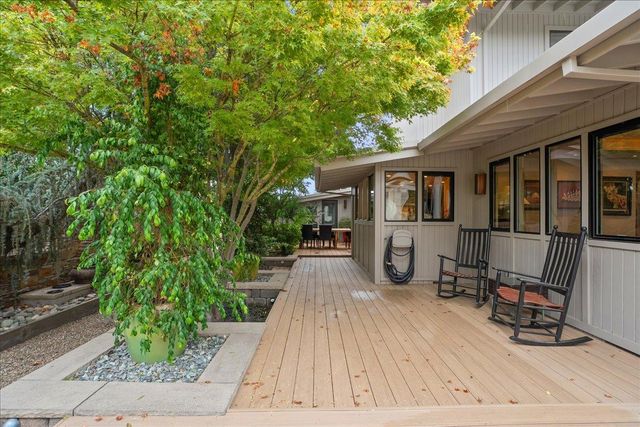 741 E Hillcrest Ave, Yuba City, CA 95991