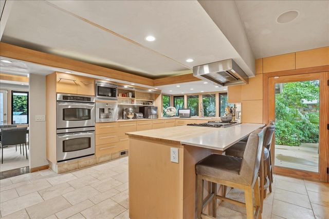 741 E Hillcrest Ave, Yuba City, CA 95991