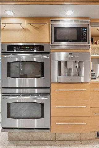 741 E Hillcrest Ave, Yuba City, CA 95991