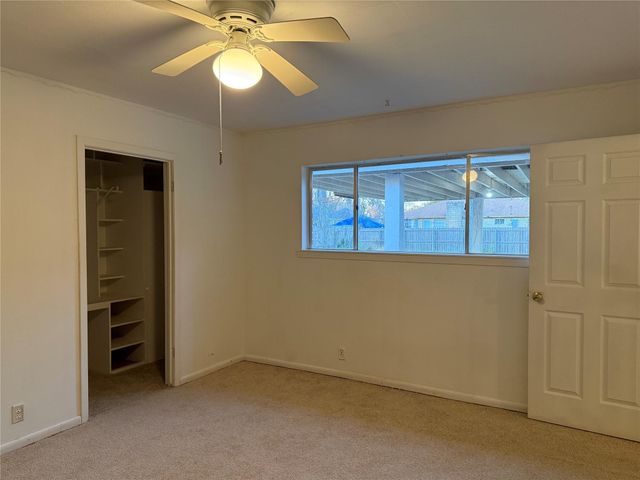 444 Southern Oaks Drive, Lake Jackson, TX 77566