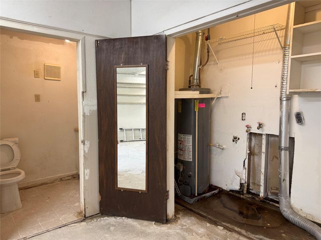 444 Southern Oaks Drive, Lake Jackson, TX 77566