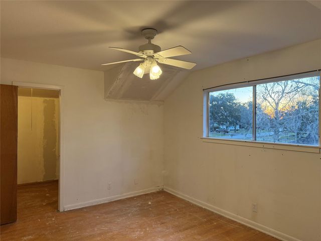 444 Southern Oaks Drive, Lake Jackson, TX 77566