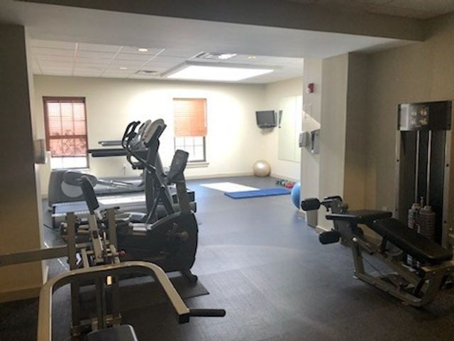 1 Powder Mill Square 408, Andover, MA 01810