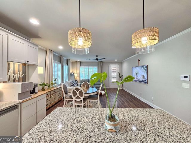4959 Noble Village Way, Lilburn, GA 30047