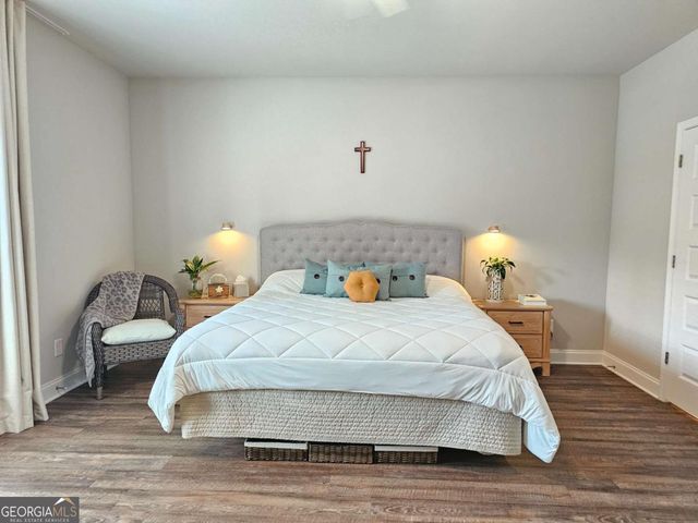 4959 Noble Village Way, Lilburn, GA 30047