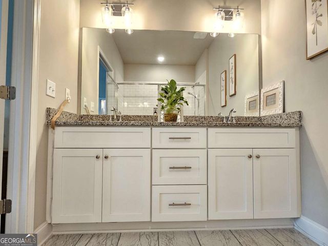 4959 Noble Village Way, Lilburn, GA 30047