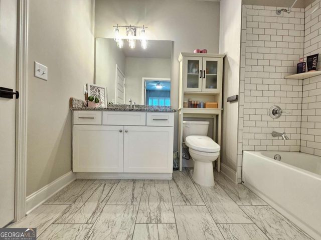4959 Noble Village Way, Lilburn, GA 30047