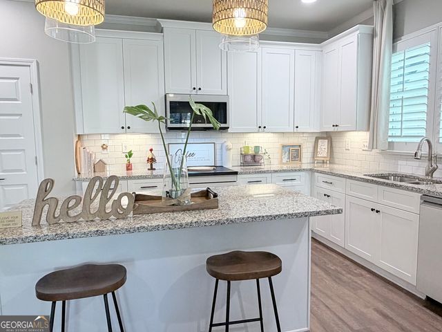 4959 Noble Village Way, Lilburn, GA 30047