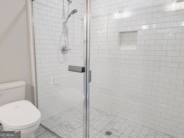 4959 Noble Village Way, Lilburn, GA 30047