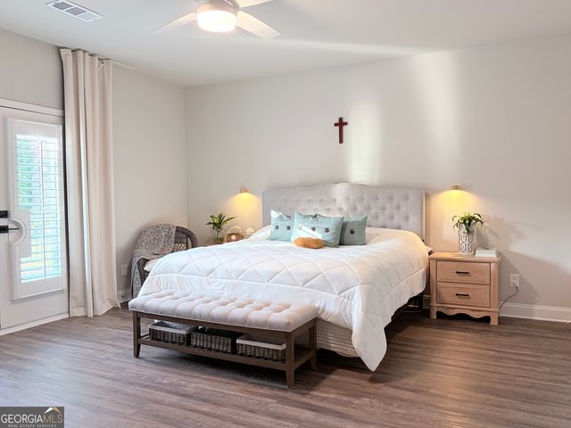 4959 Noble Village Way, Lilburn, GA 30047