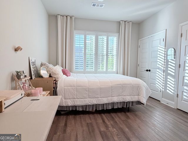 4959 Noble Village Way, Lilburn, GA 30047