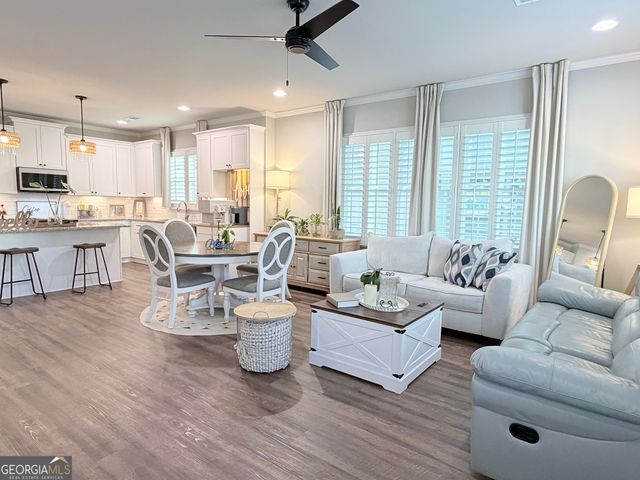 4959 Noble Village Way, Lilburn, GA 30047