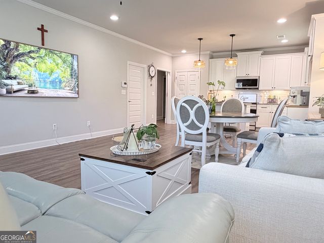 4959 Noble Village Way, Lilburn, GA 30047
