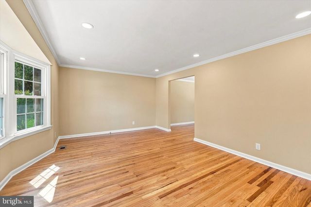 884 STIRRUP LN, Warrington, PA 18976