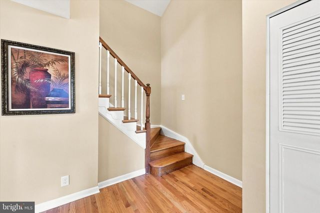 884 STIRRUP LN, Warrington, PA 18976
