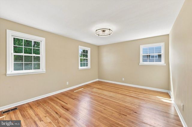 884 STIRRUP LN, Warrington, PA 18976
