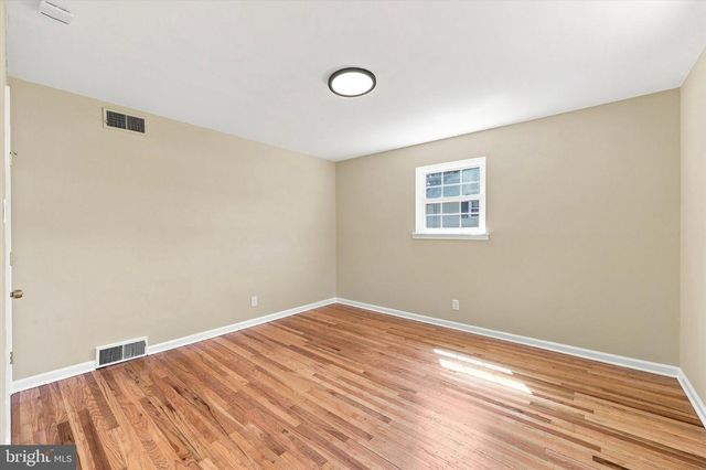 884 STIRRUP LN, Warrington, PA 18976