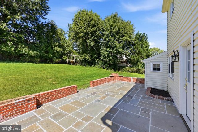 884 STIRRUP LN, Warrington, PA 18976