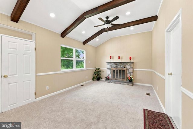 884 STIRRUP LN, Warrington, PA 18976