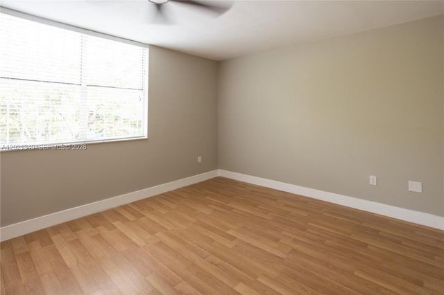 14333 Memorial Hwy 9K, Miami, FL 33161