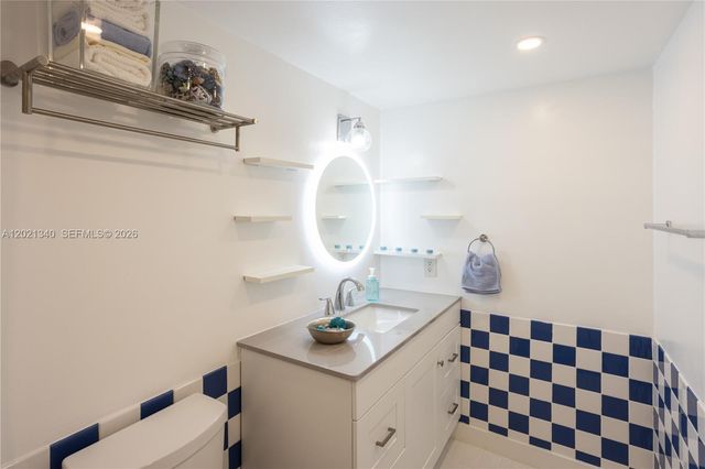 14333 Memorial Hwy 9K, Miami, FL 33161