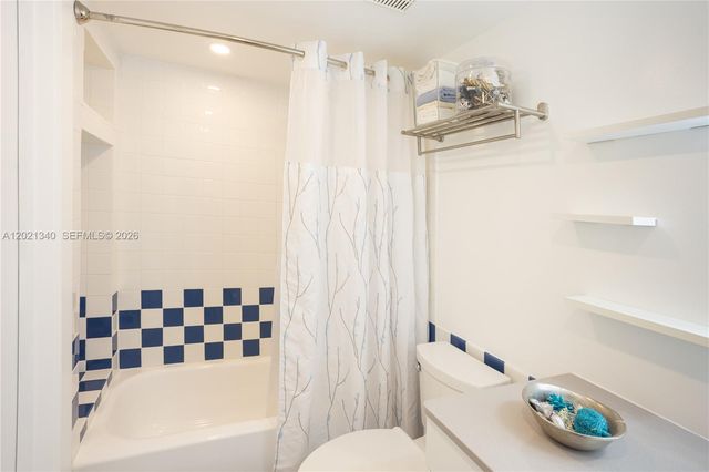 14333 Memorial Hwy 9K, Miami, FL 33161