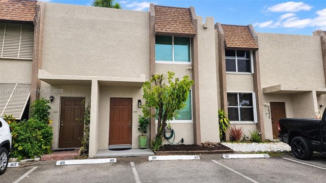 14333 Memorial Hwy 9K, Miami, FL 33161