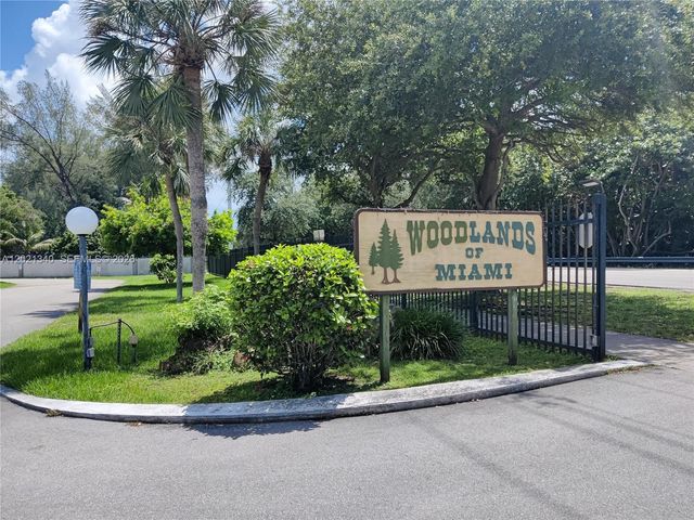 14333 Memorial Hwy 9K, Miami, FL 33161