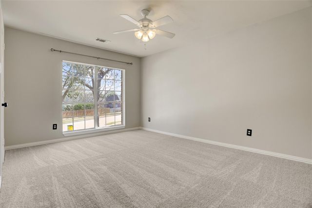 3302 S Bending Oaks Lane, Pearland, TX 77584