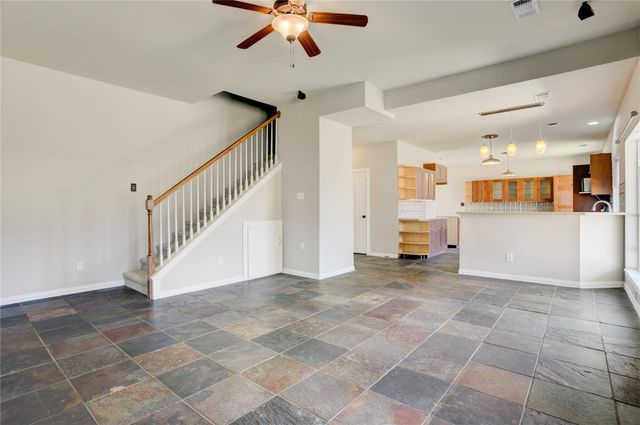 3302 S Bending Oaks Lane, Pearland, TX 77584